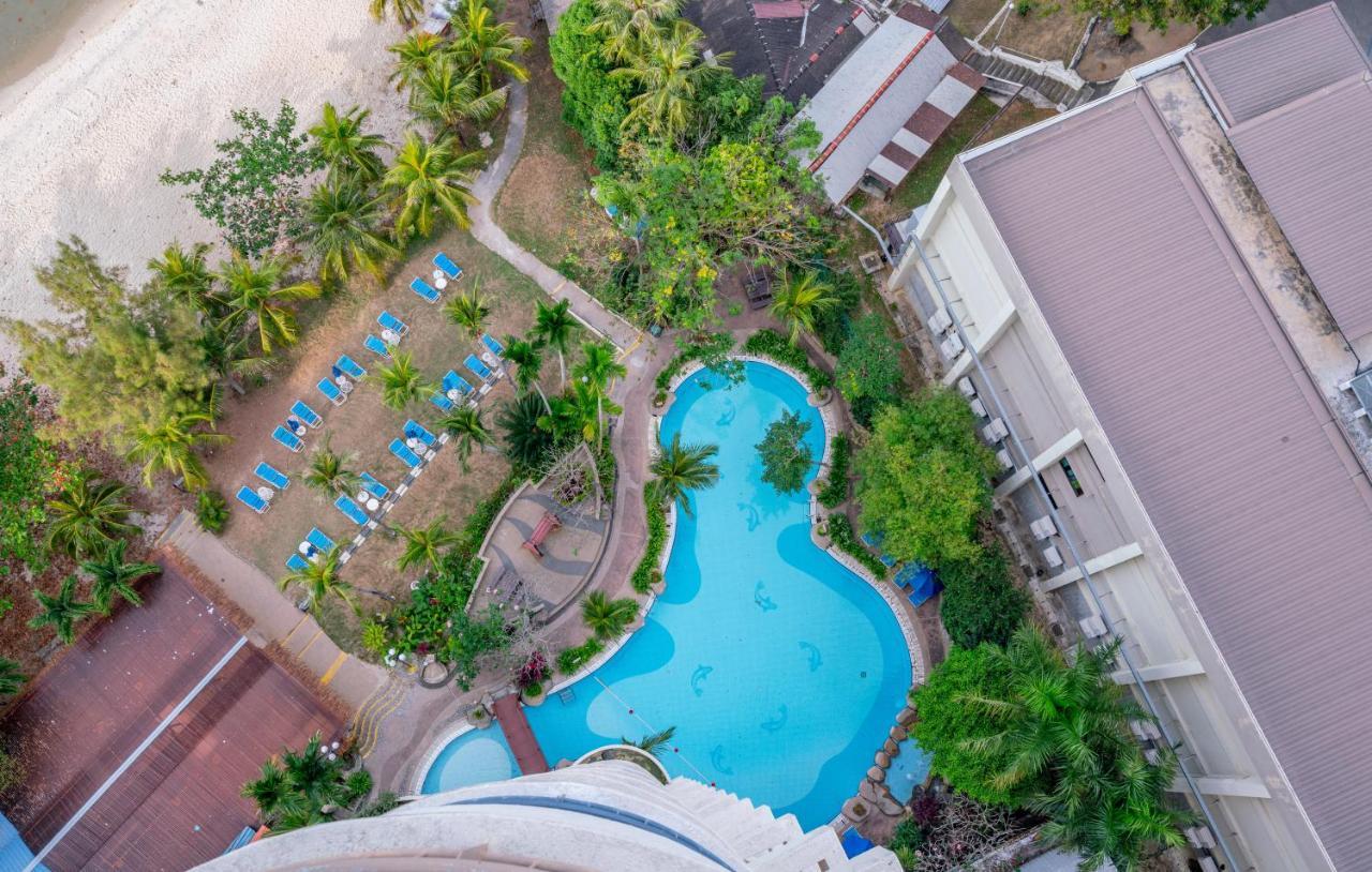 Romantic Couple Suite + Beach-Front Balcony Tanjung Bungah  Exterior photo