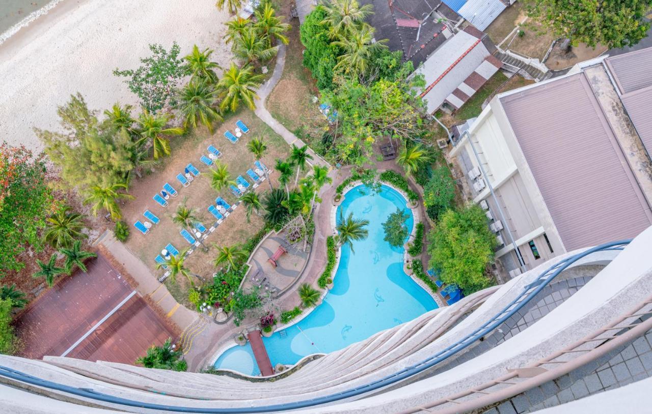Romantic Couple Suite + Beach-Front Balcony Tanjung Bungah  Exterior photo